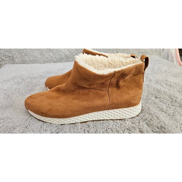 Urban Sport J Slides Tan Ollie WP Faux Fur Suede Waterproof Ankle Boots Size 10 - Picture 2 of 6